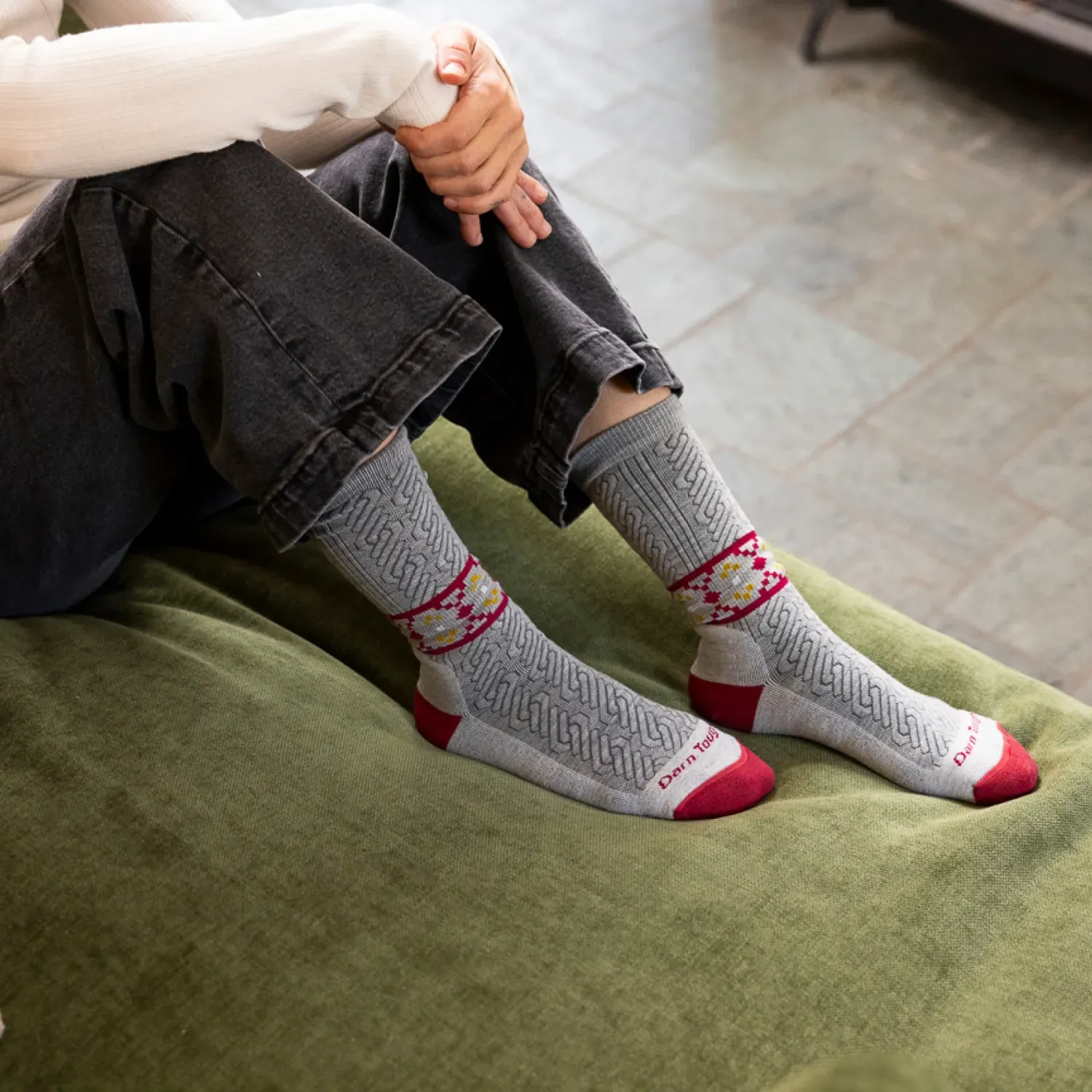 Darn Tough 6141W Nordic Twist Crew Light Cushion Darn Tough 6141W Nordic Twist Crew Light Cushion