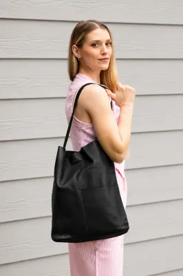 RISA Lila Pocket Leather Tote Black