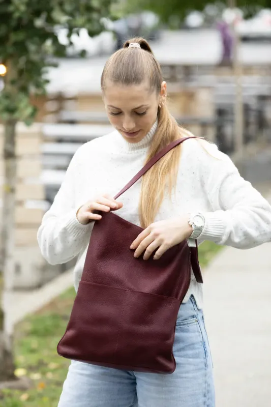 RISA Lila Pocket Leather Tote Maroon