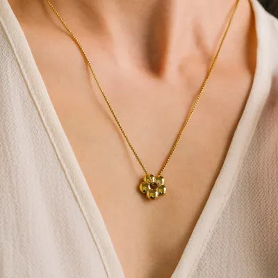 Lover's Tempo Waterproof Daisy Charm Necklace