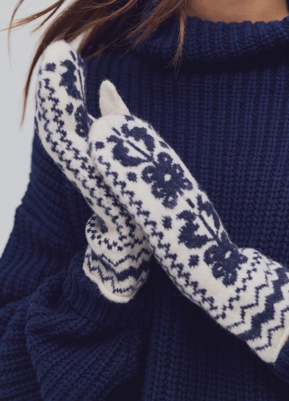 Free People Folk Mitten Nightime x Ivory Free People Folk Mitten Nightime x Ivory