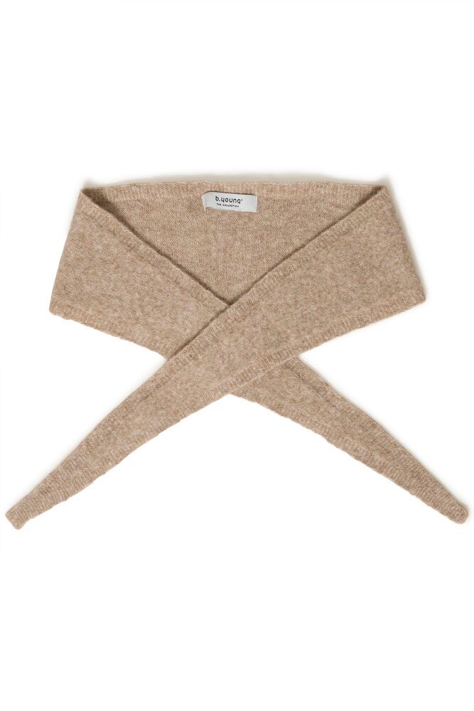 B. Young BYVicarvio Scarf