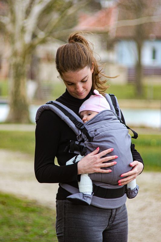 Babytrage Dove -Mittelgrau