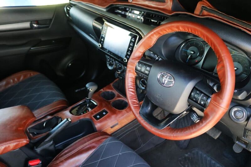 Legacy Premium Transmission Cover