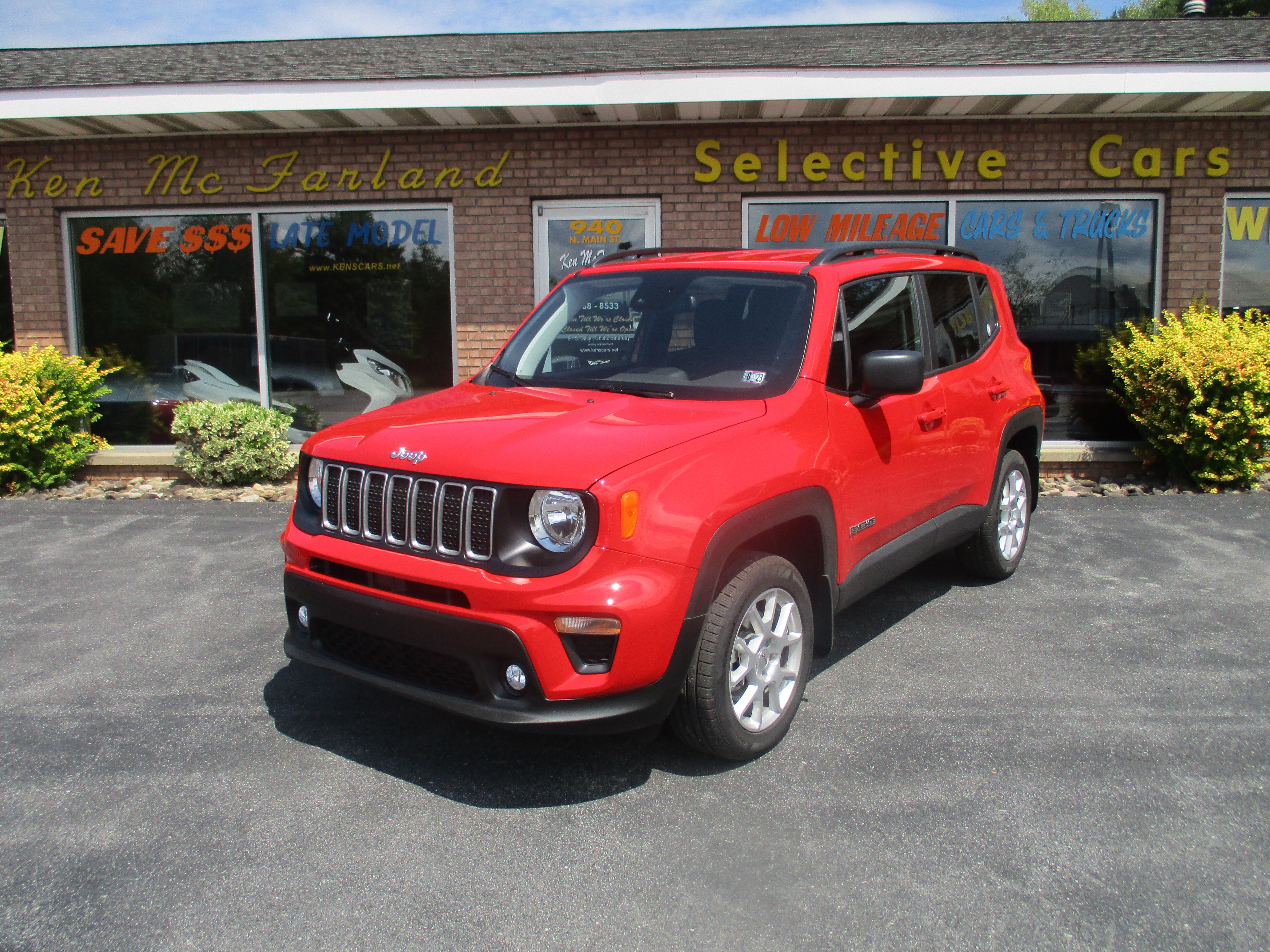 2022 Jeep Renegade Latitude 4x4-Jeep