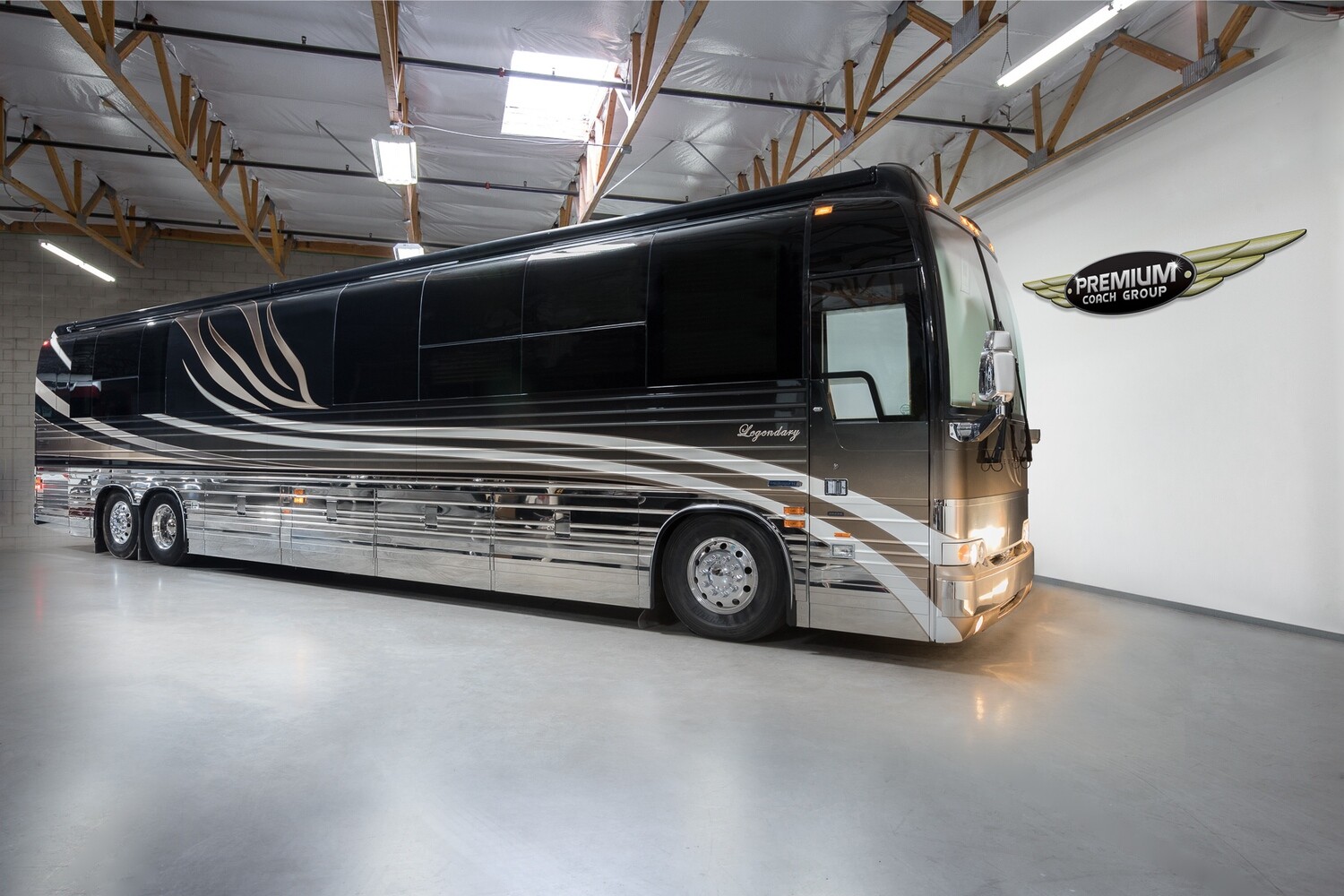 2008 PREVOST LEGENDARY 1 OWNER ONLY 48K MILES