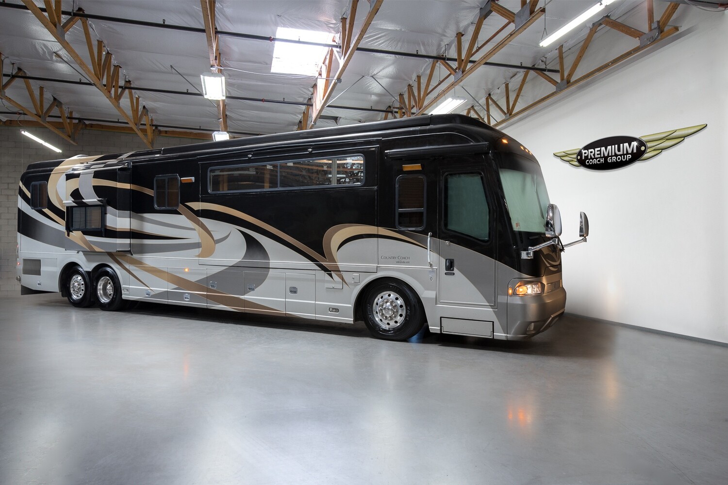 2009 COUNTRY COACH VERANDA 650HP