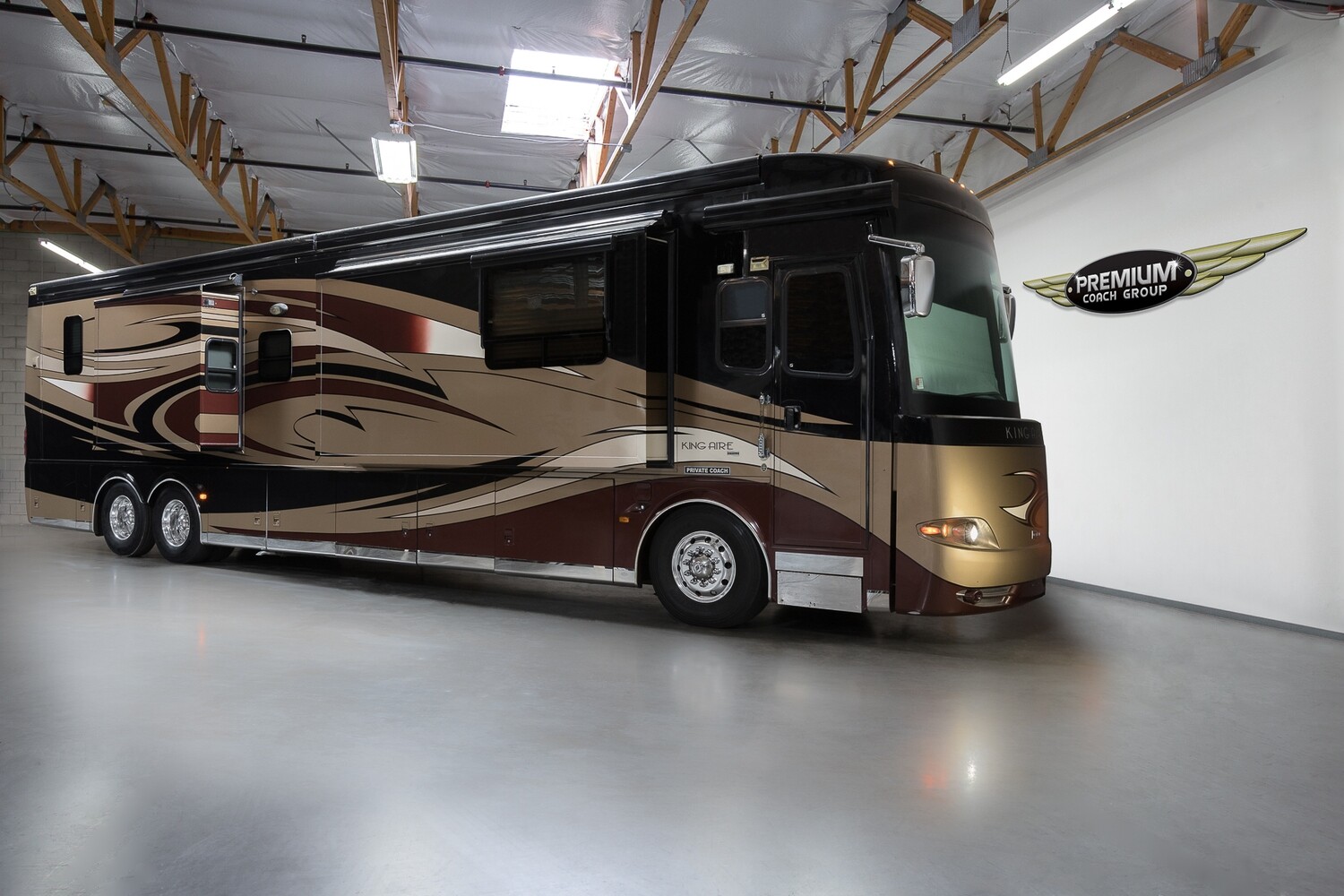 2011 NEWMAR KING AIRE