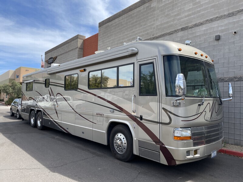 2002 COUNTRY COACH AFFINITY