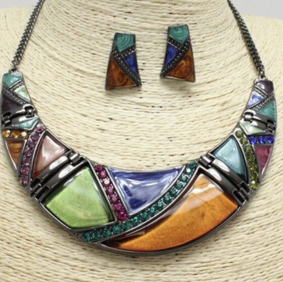 Fabulous Bibb Necklace