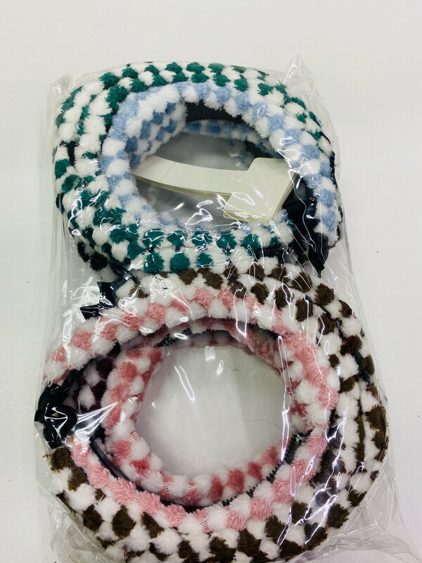 HB-703 Diademas