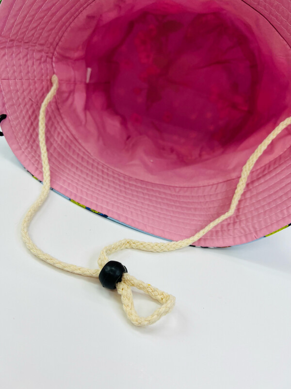 S18193K Bucket Hat Primavera “Pájaros, Mariposa y Flores”