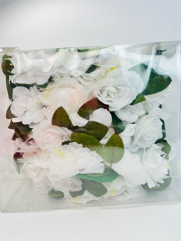 QHX-2023-WHX Corona de Flores 12 pcs W