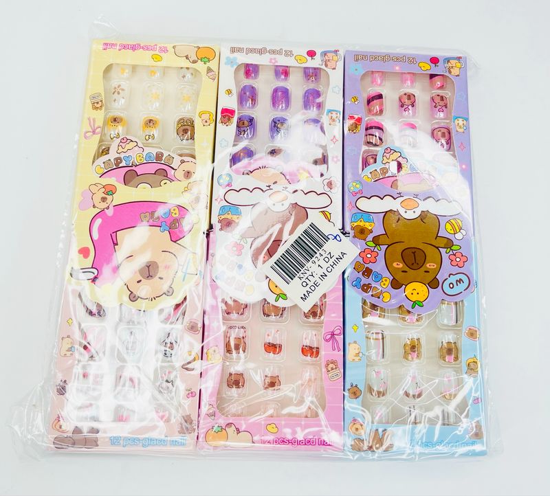 KNV-9243 Press On Nails Capybara 
