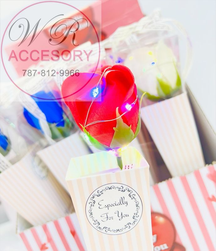 SLP-7389 12pcs Flores con luces 