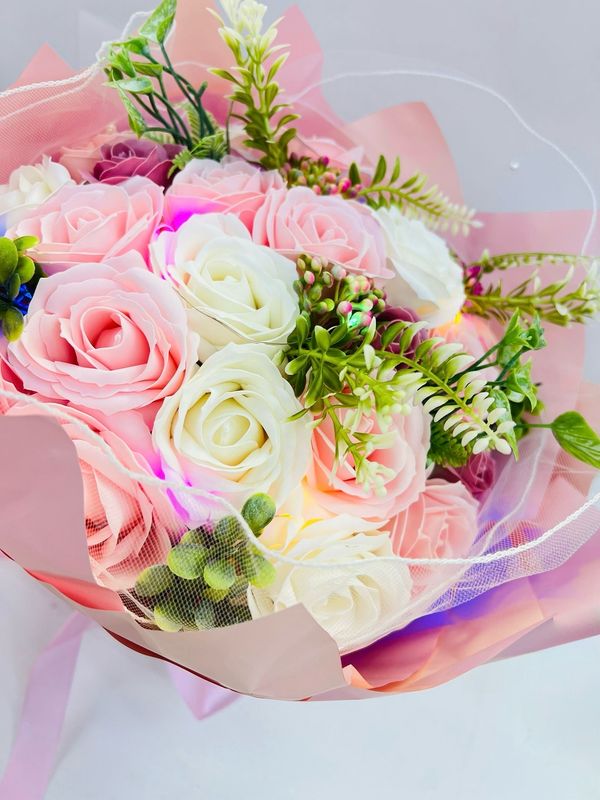 SLP-7587 Flower Bouquet Pink 1 pcs