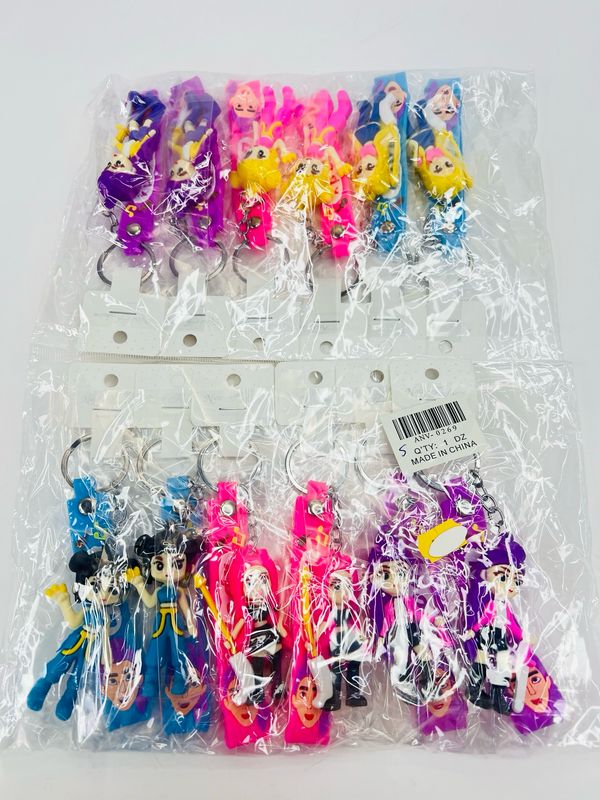 ANV-0269 Llaveros KPOP 12pcs 