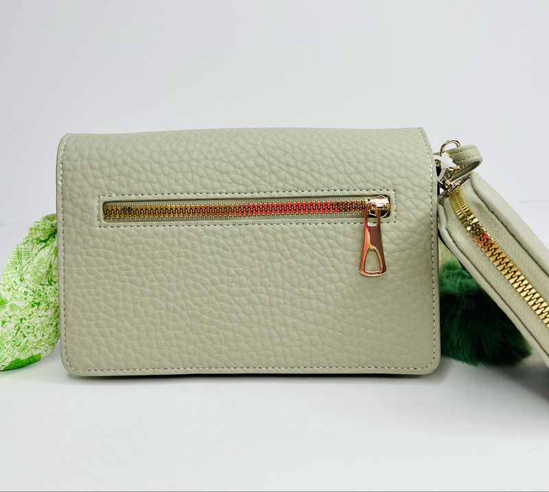 W2426 GREEN Viajera + Wallet