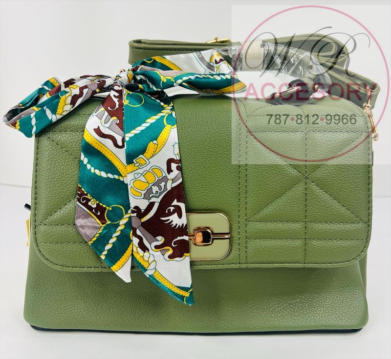 C2466 GN GREEN Cartera 