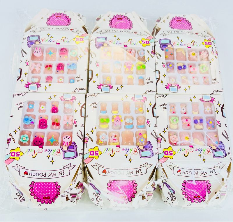 RAN-0256R uñas niñas 12Pcs 