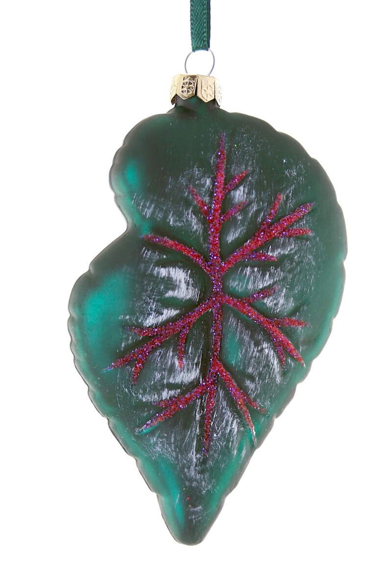 Veiny Green  Leaf Ornament