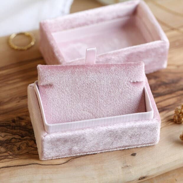 Blush Pink Bracelet Box