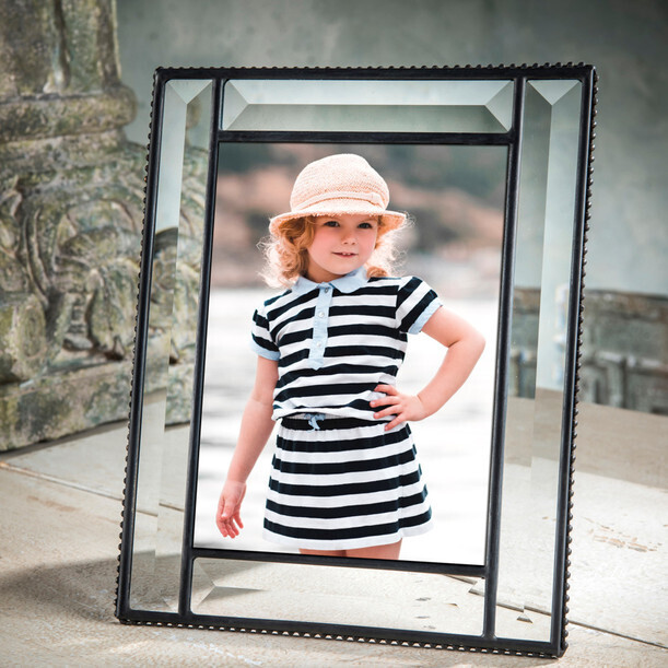 5x7 Easel Back Beveled Frame