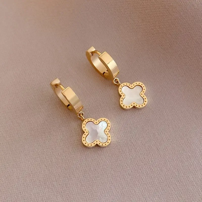 Clover White Earrings