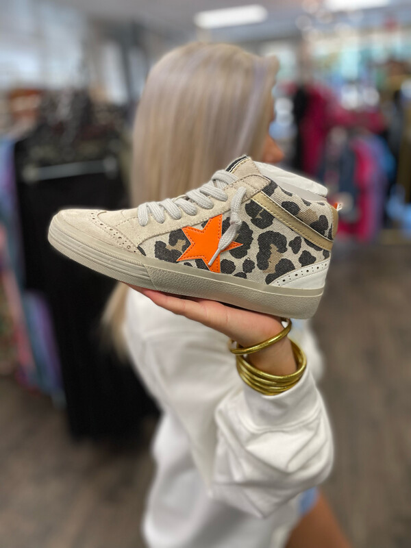 Canvas Leopard Star Mid-Top