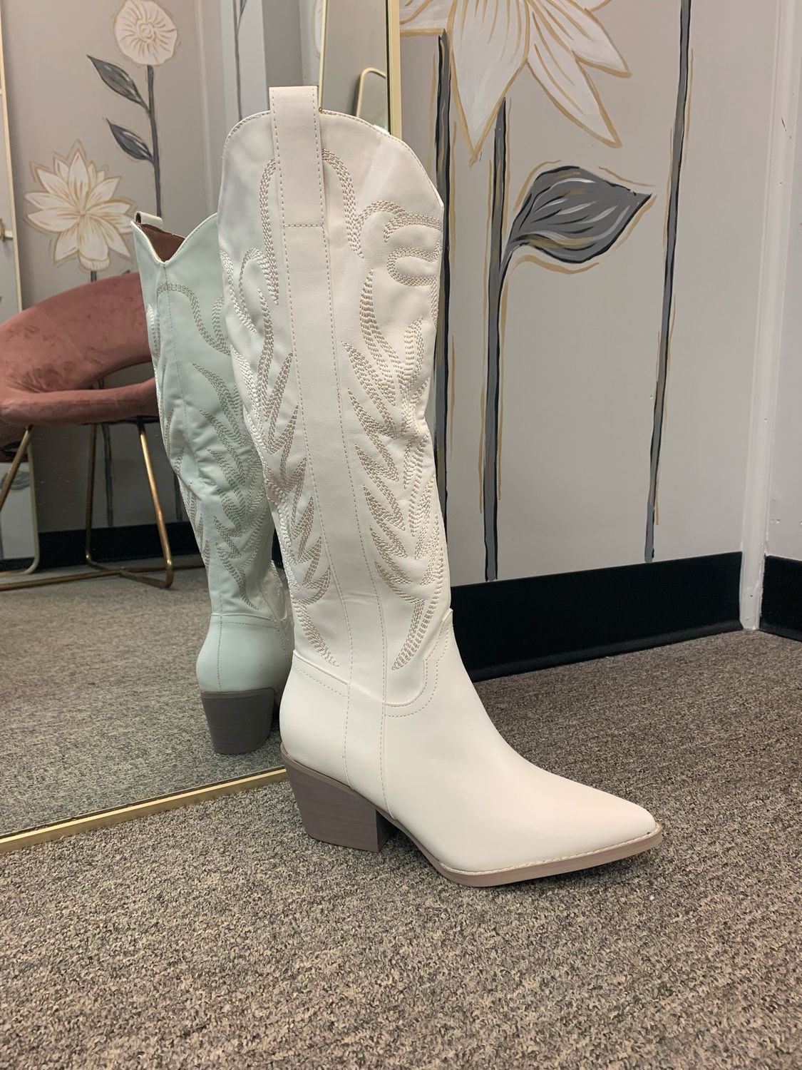 Pitchin&#39; A Fit Boots
