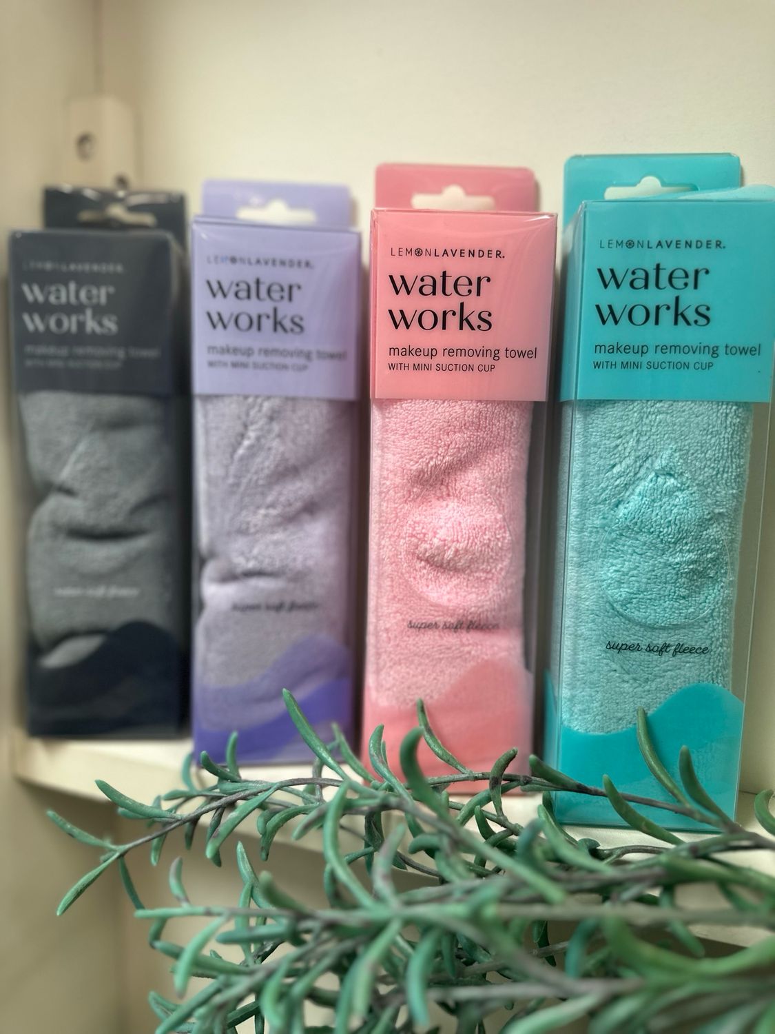 MAKEUP TOWEL