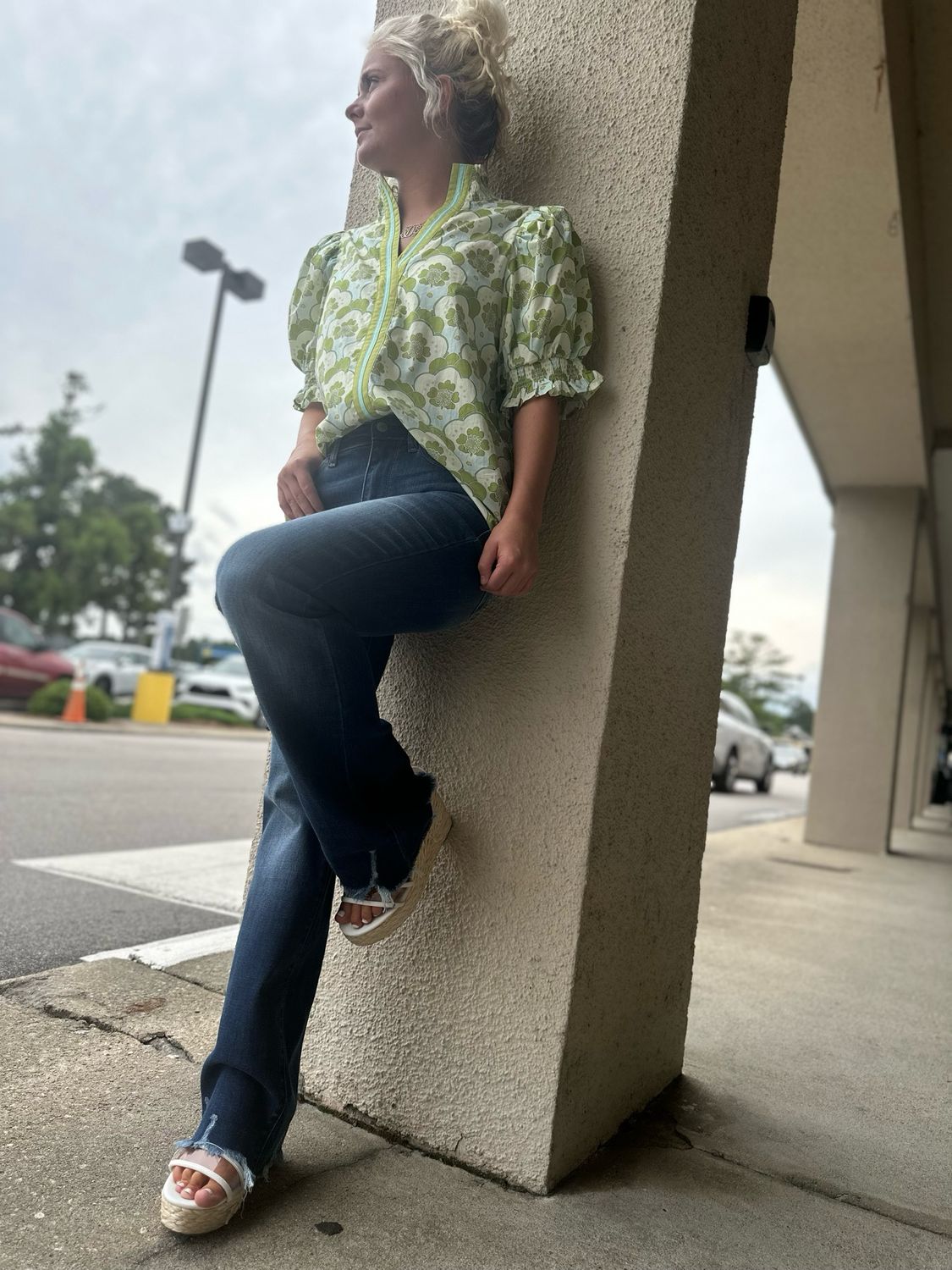 Dark Washed Mid Rise