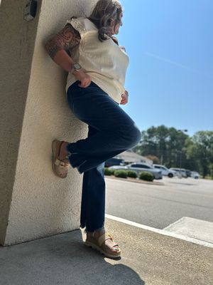 Mid Non-Distressed Bootcut
