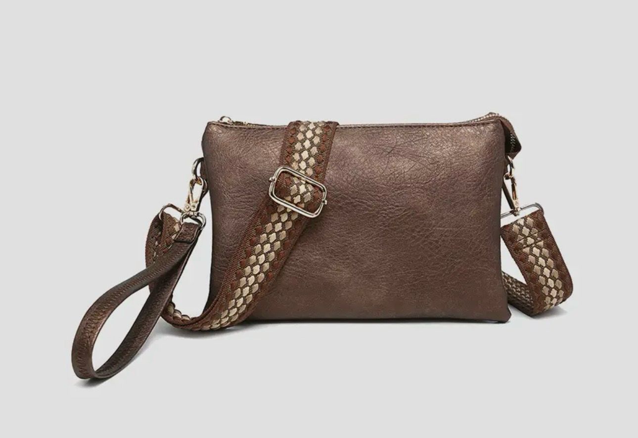 Izzy Crossbody w/ Guitar Strap
