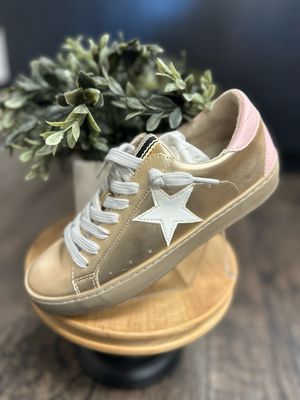 Be a Star Sneaker 