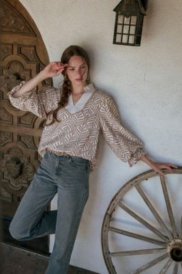 Live Bold Top