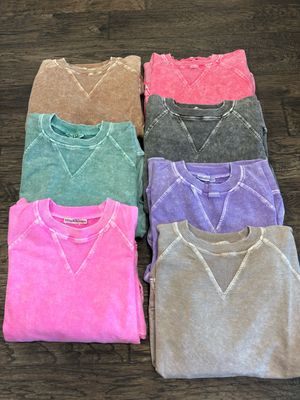 Halo Washed Pocket Sweatshirts
