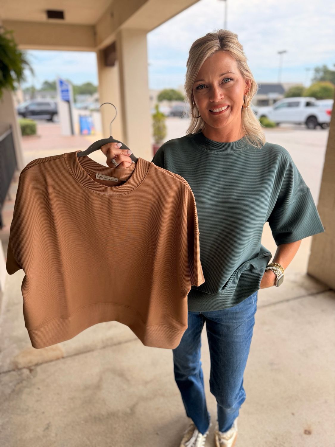 Ribbed Round Neck Top