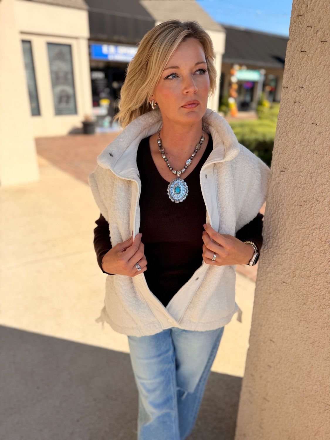 Basic Fitted V-Neck Sweater