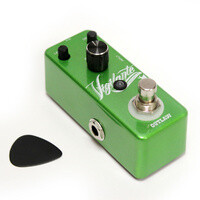 Outlaw Effects "Vigilante" Chorus Pedal
Enhances your tone with a sparkling modulation effect