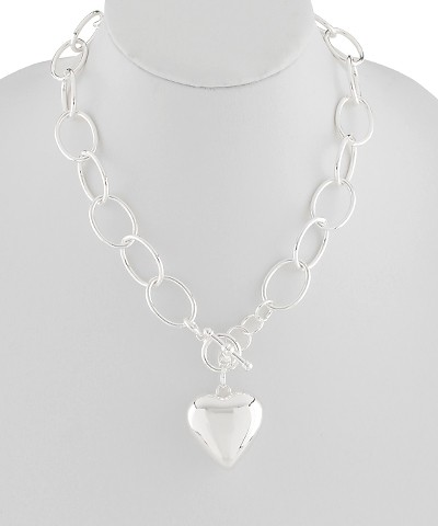 Chunky Heart Neck
