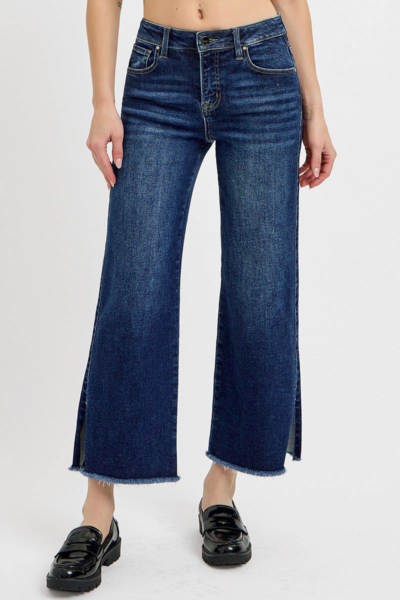 R Side Slit Crop R Side Slit Crop