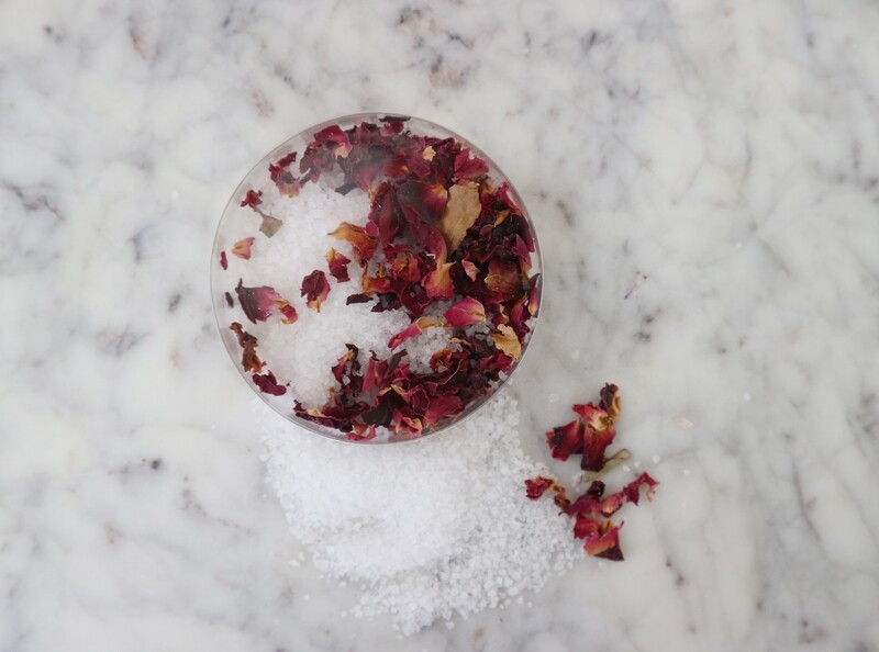 Rond doosje - Wit bloemenzout