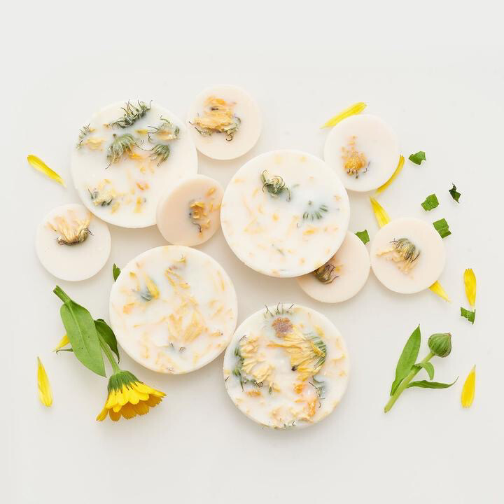 Scented Soja Wax Rounds ~ Marigold~ Scented Soja Wax Rounds ~ Marigold~