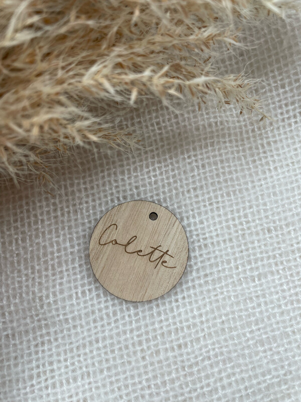 label rond met naam - hout  (20 stuks)