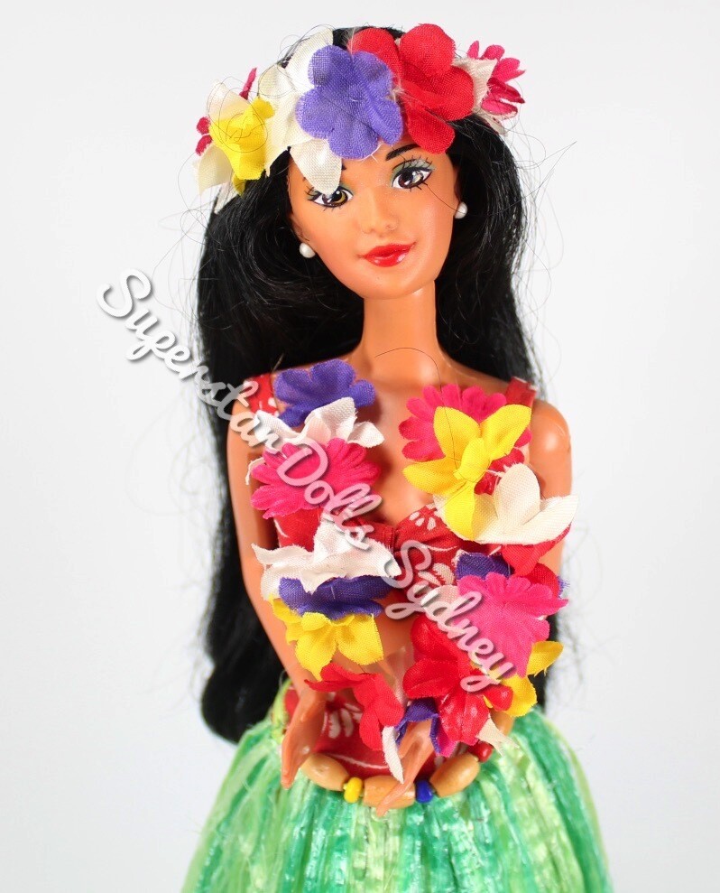 1994 Hawaiian Barbie Doll from the Dolls of the World Collection