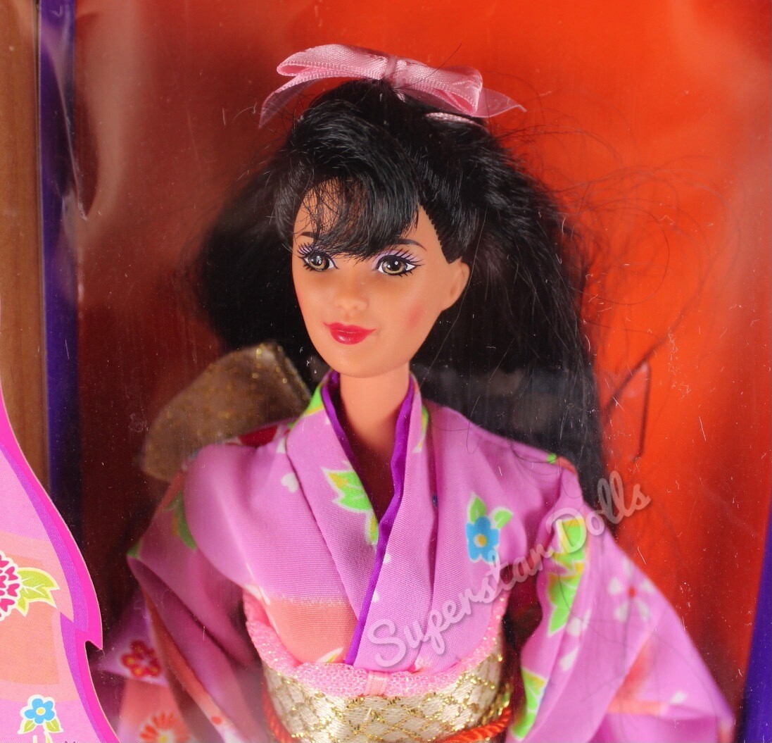 1995 Japanese Barbie Doll from the Dolls of the World Collection