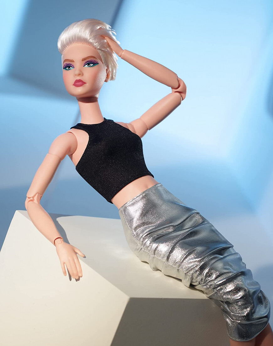 2021 Black Label: Barbie Looks Doll #8