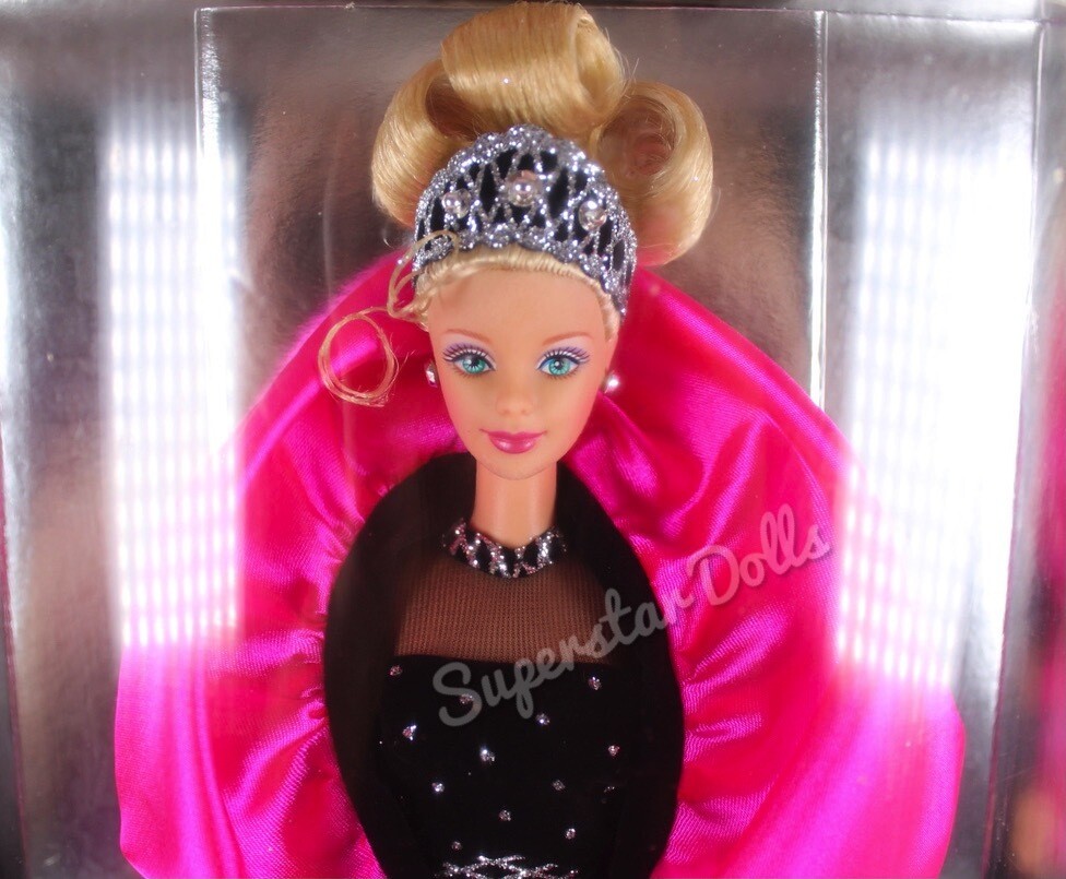 1998 Special Edition RARE ERROR BOX Happy Holidays Barbie Doll