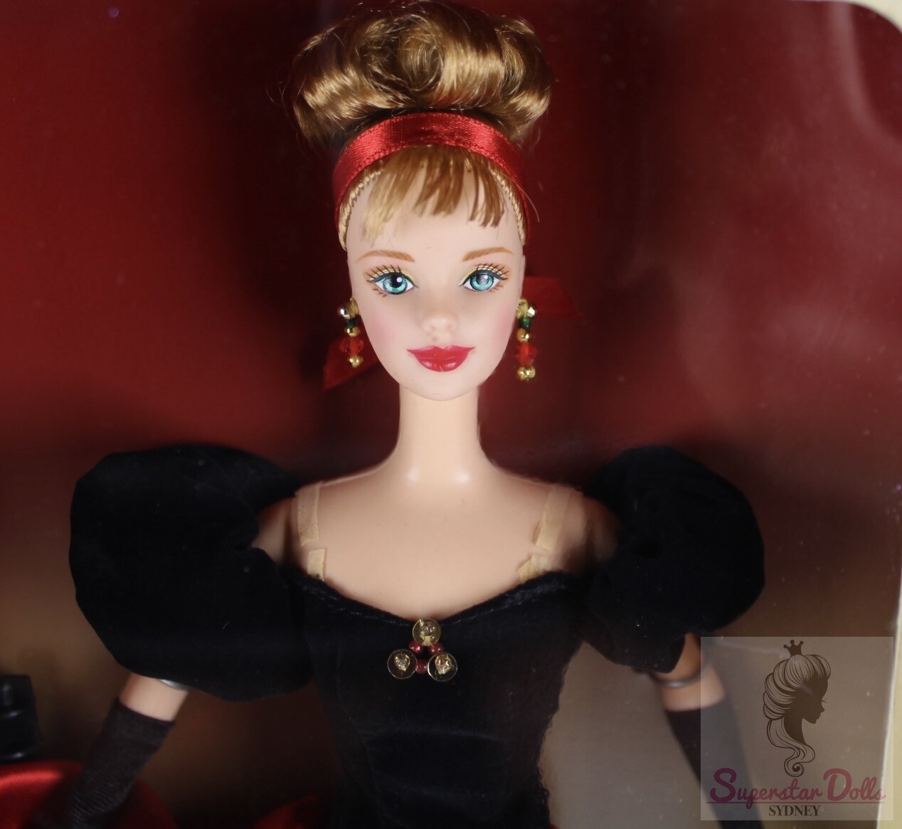 1998 Special Edition: Avon Winter Splendor Barbie Doll